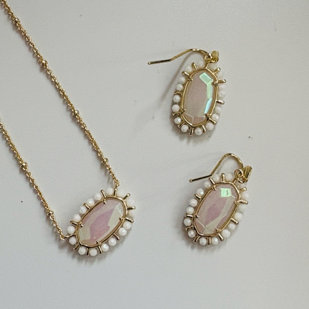 Lot of 2x EUC [Kendra Scott] Iridescent Frost Glass Lee Earrings/Elise Necklace - Picture 9 of 12